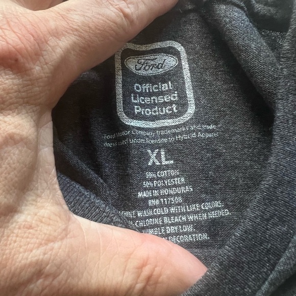 Men’s T-Shirt X-Large Ford Official Licensed Product “Genuine Parts & Service” - Picture 5 of 6
